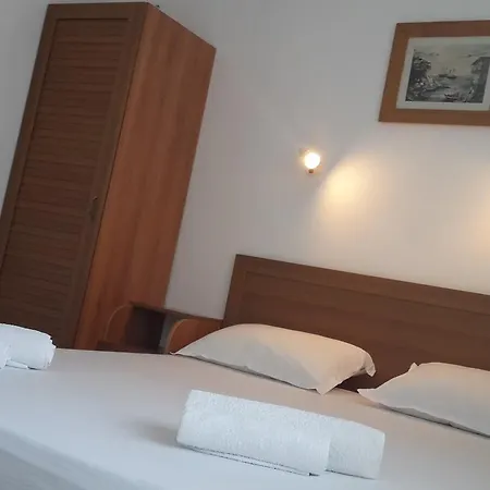 Kera Casa de hóspedes